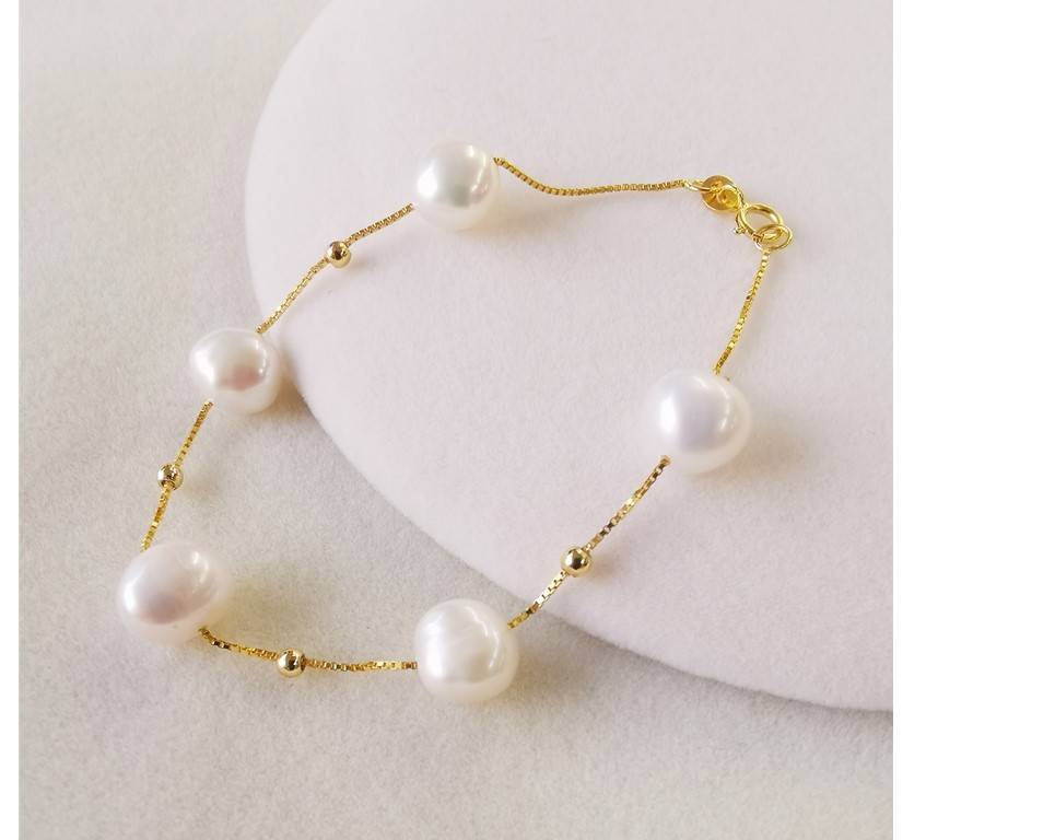 Women's Baroque Pearl Bracelet
