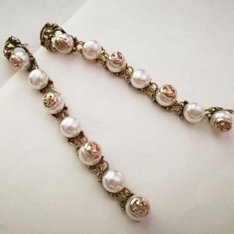 Women's Baroque Pearl Stud Earrings